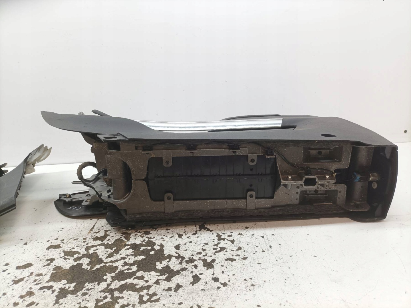 TUNEL central armrest C Opel Zafira III (2011- )