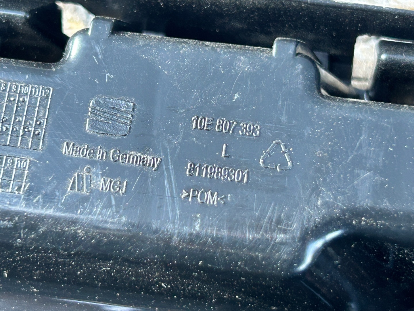 support left of a bumper rear part CUPRA BORN 10E807393