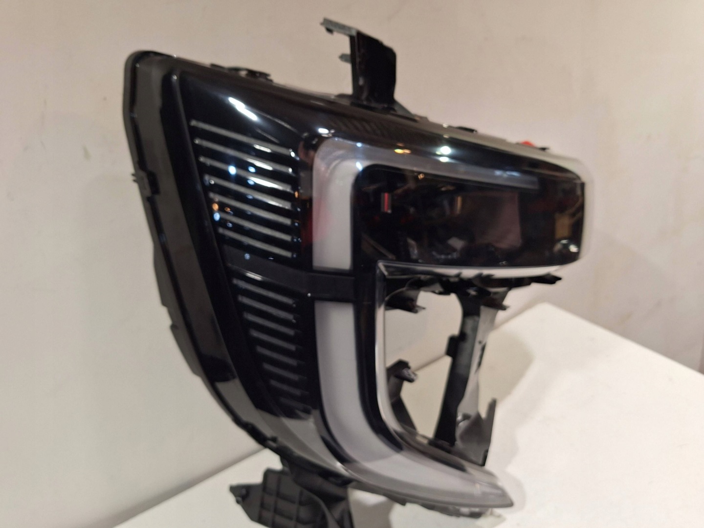 light front right LED 260106174R RENAULT MASTER IV V 24