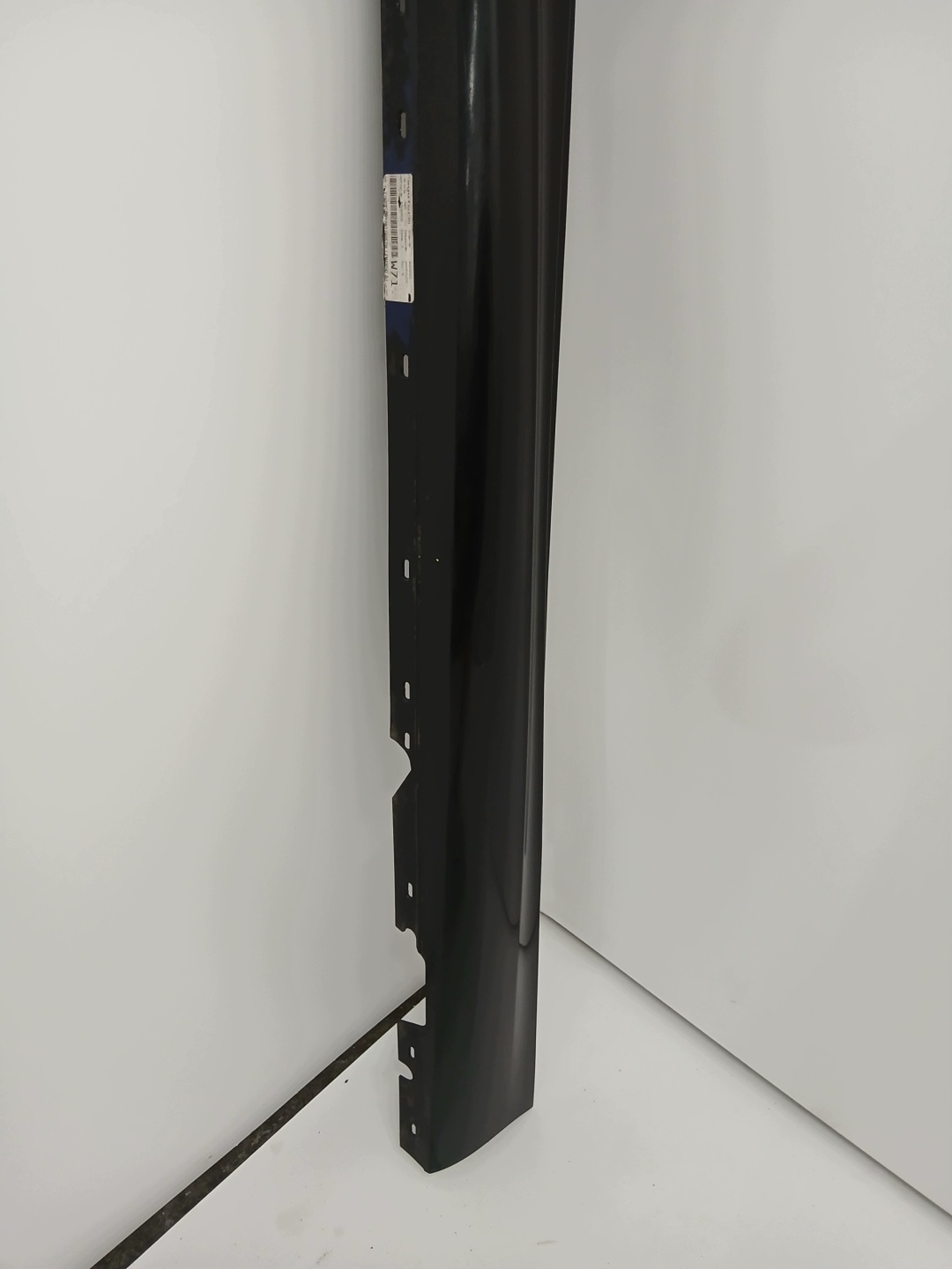 moulding threshold left BMW E88 M PAKIET 475 BLACK SAPPHIRE