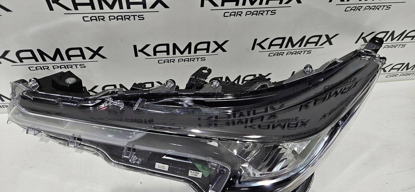 light left front FULL LED TOYOTA COROLLA E21 KOMBI HB 19- original