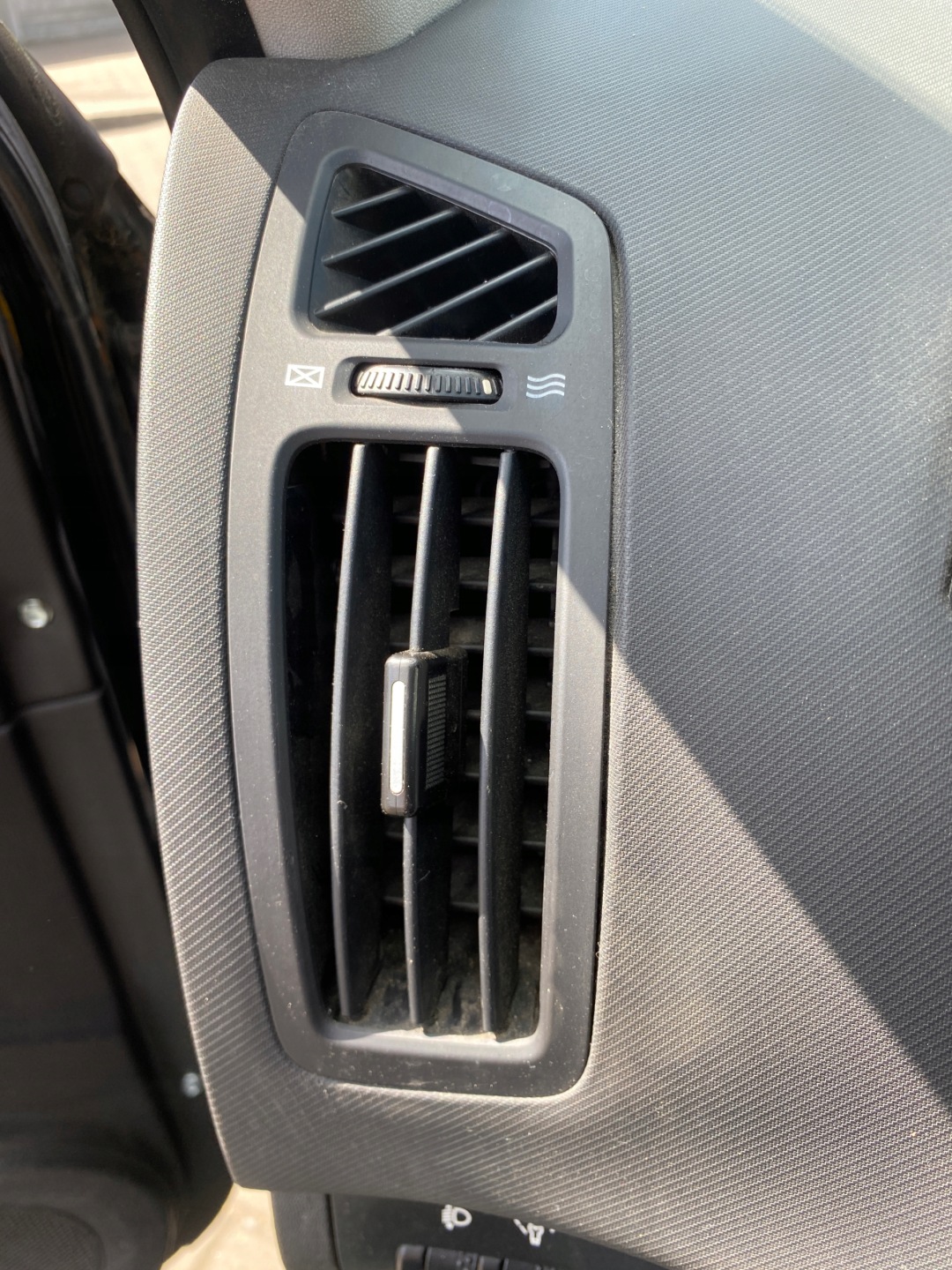 grid air conditioning devices air left driver´s Kia Ceed SW FL 06-12