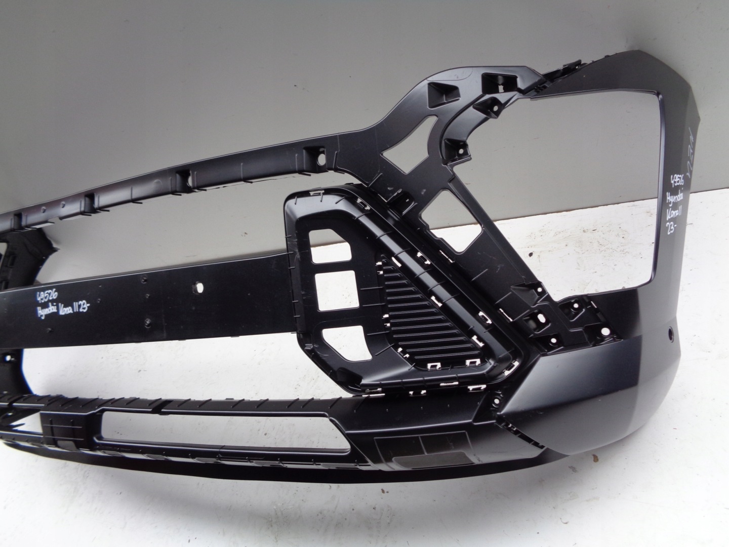 front bumper HYUNDAI KONA II 23- NR 49526