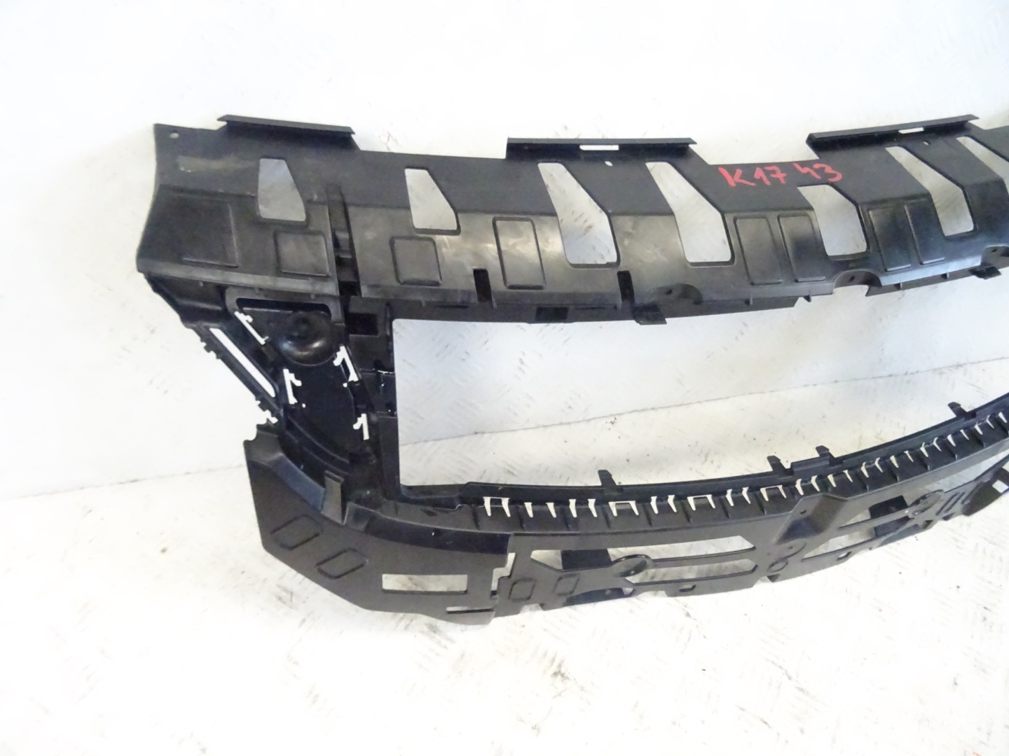 Grille Support OPEL ASTRA K V LIFT 39130502
