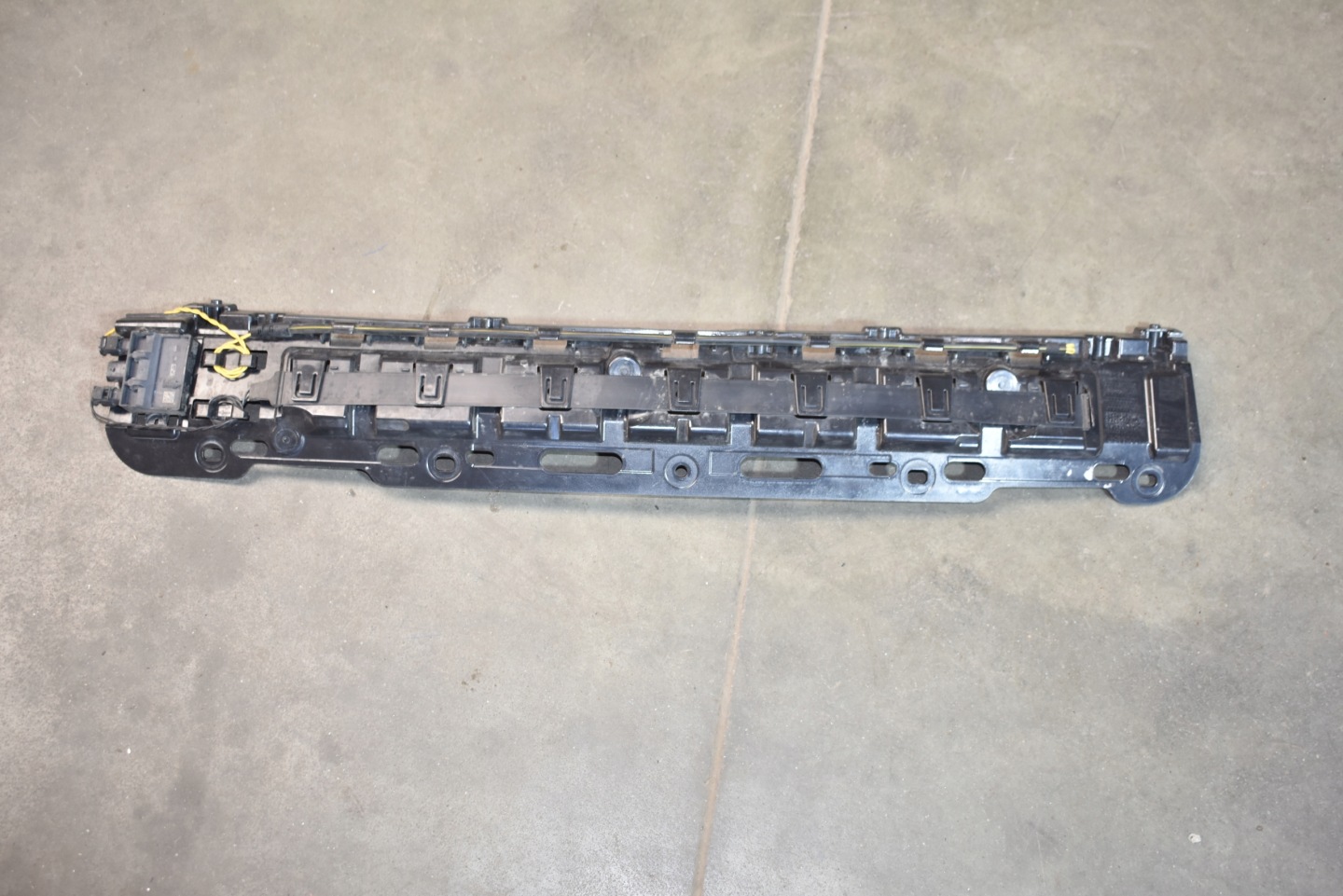 perfect condition bumper bracket rear part rear + sensor BMW G05 1