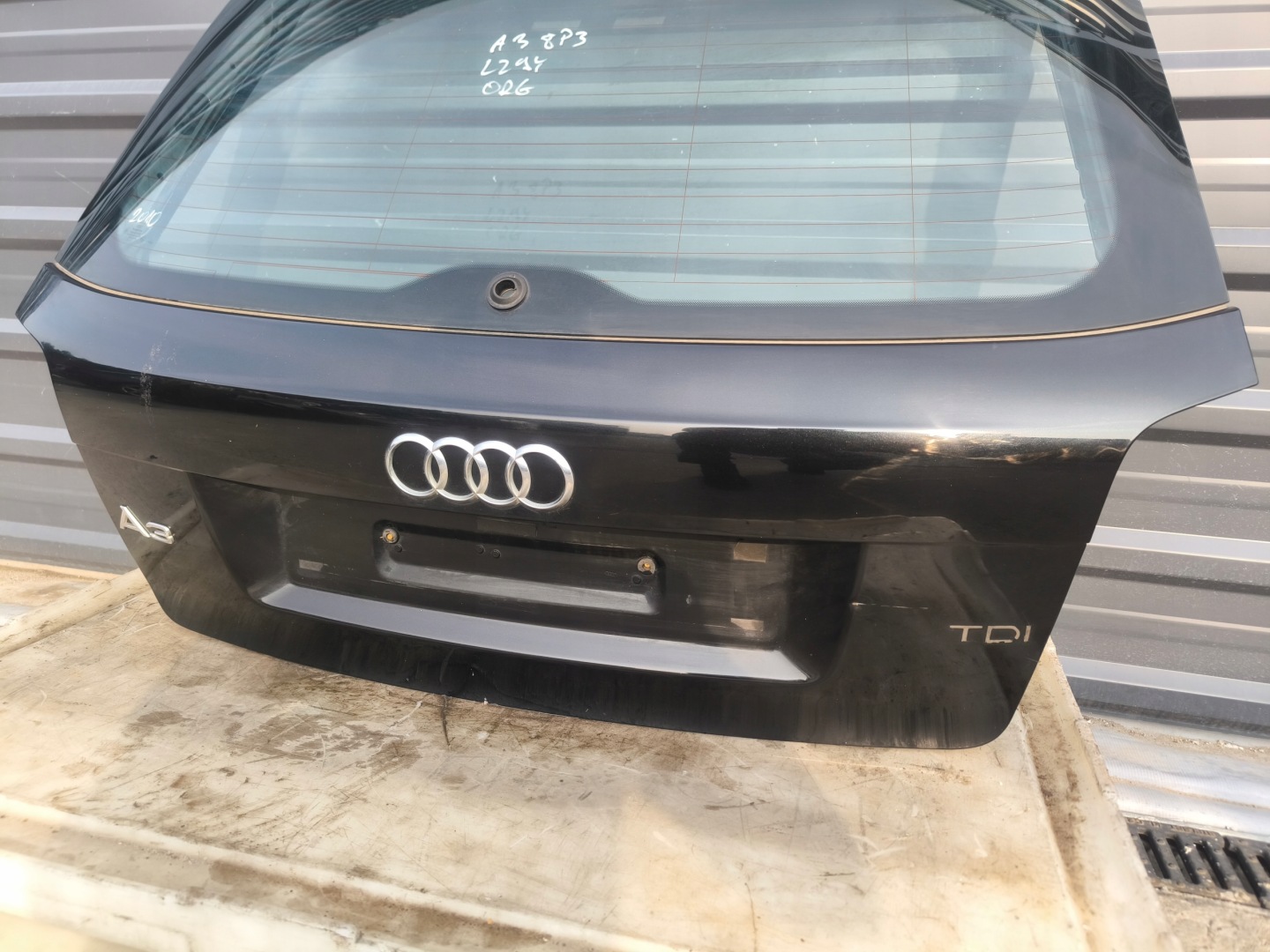 boot door AUDI A3 8P 3-door 2003-2011 LZ9Y original !!!