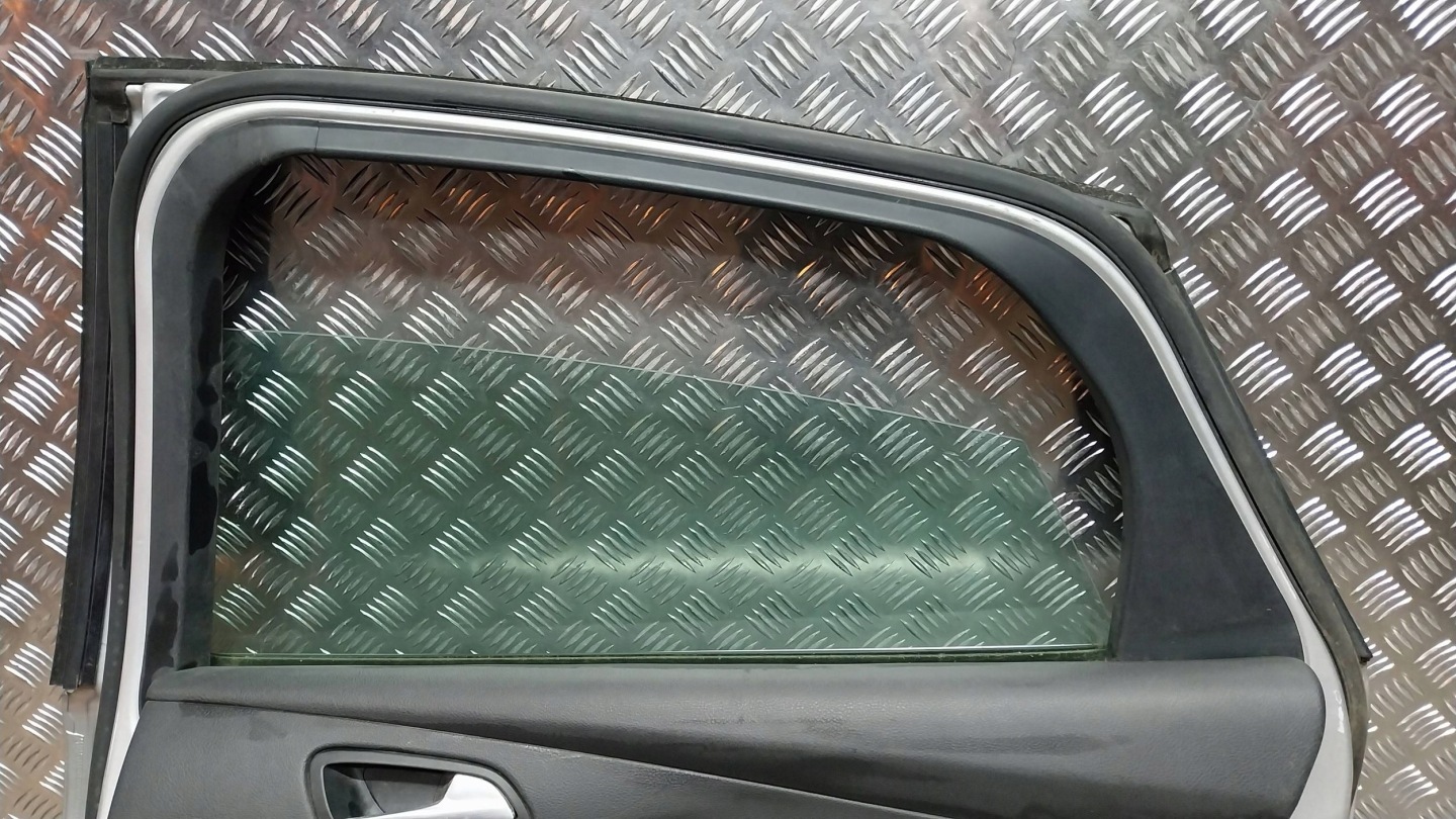 Tür heck rechts FORD FOCUS MK3 HATCHBACK 10