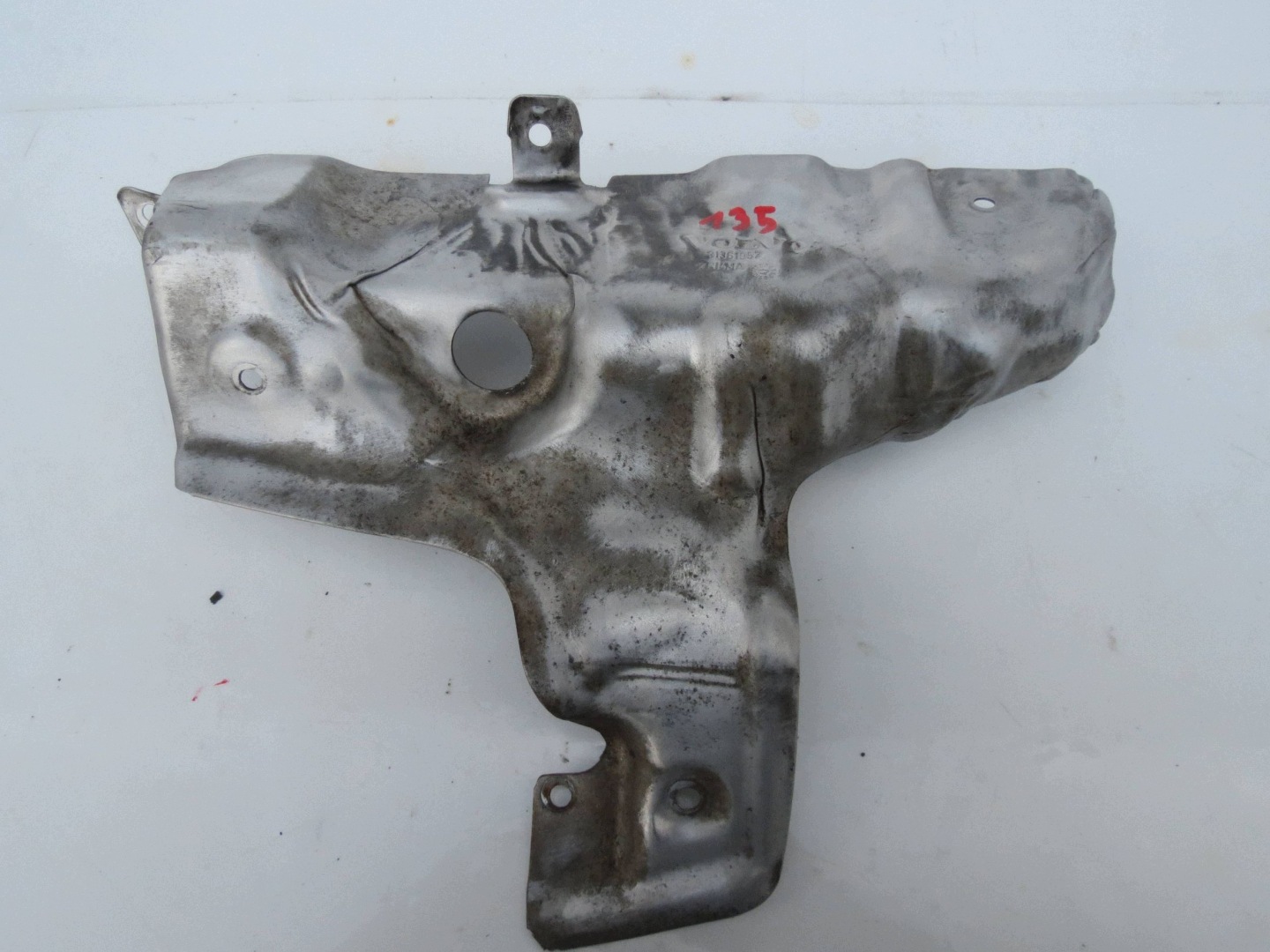Blende Abdeckung TERMICZNA des Abgaskrümmers VOLVO V60 2.0 D 120KM 31361957