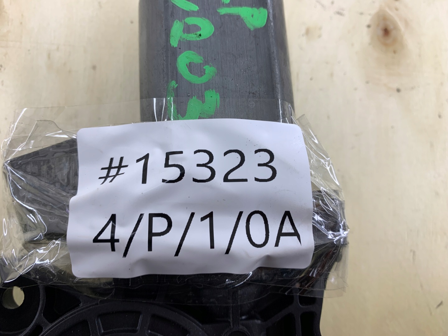 MERCEDES W203 mini motor windows right front A2208204642