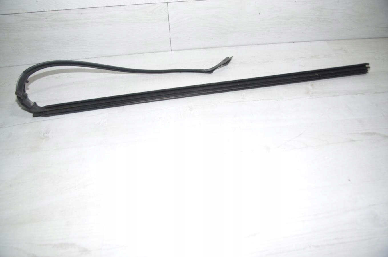 gasket windows door left VW Scirocco 1K8 2013r