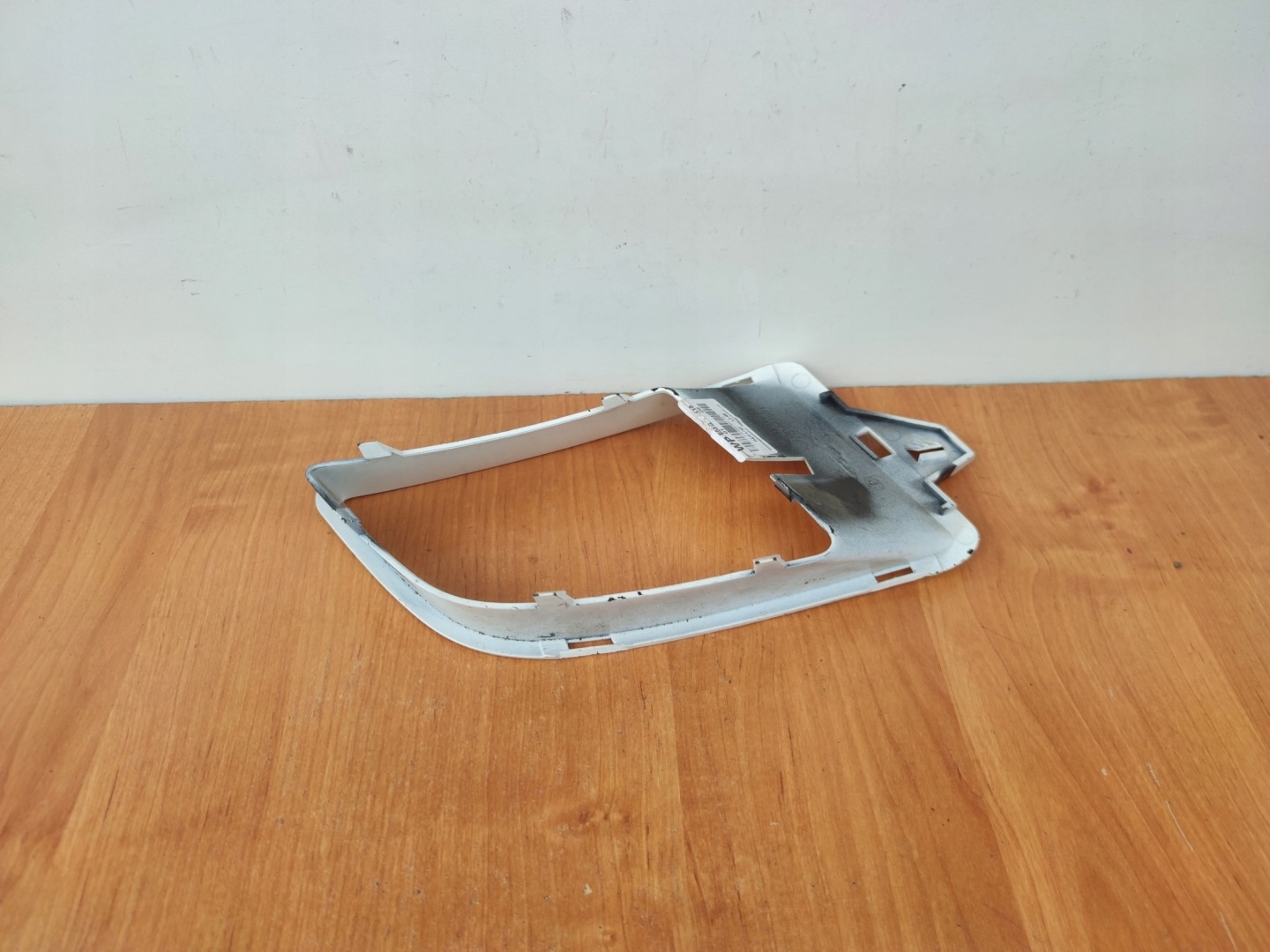 left frame grid of a bumper LANCIA PHEDRA BIALA