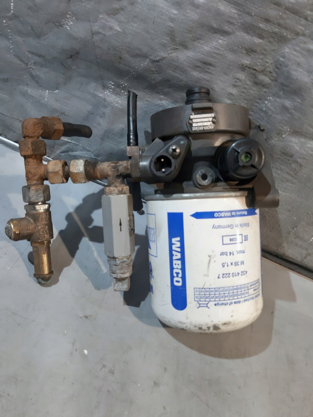 holder osuszacza Man F 2000 L 2000