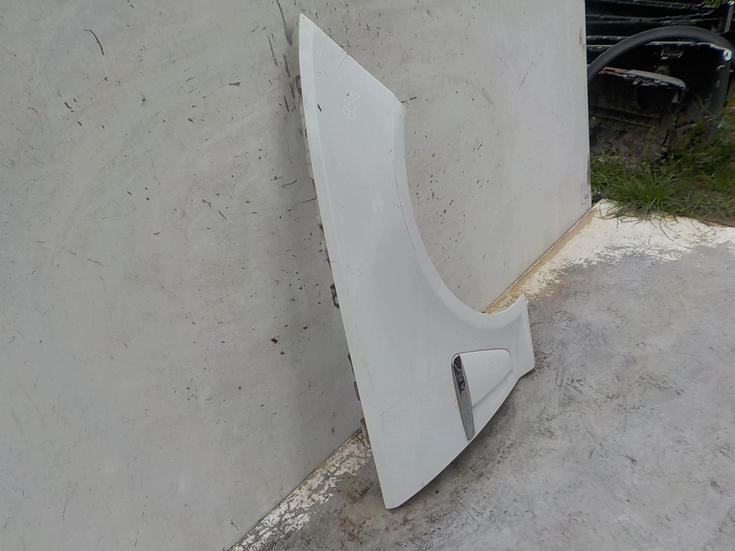 838 JAGUAR XF X250 LIFT fender right front front