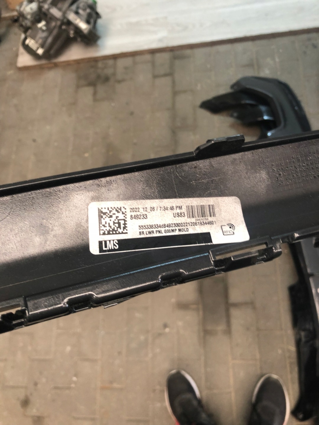 BMW X5 G05 spoiler diffuser cap rear part 8069258