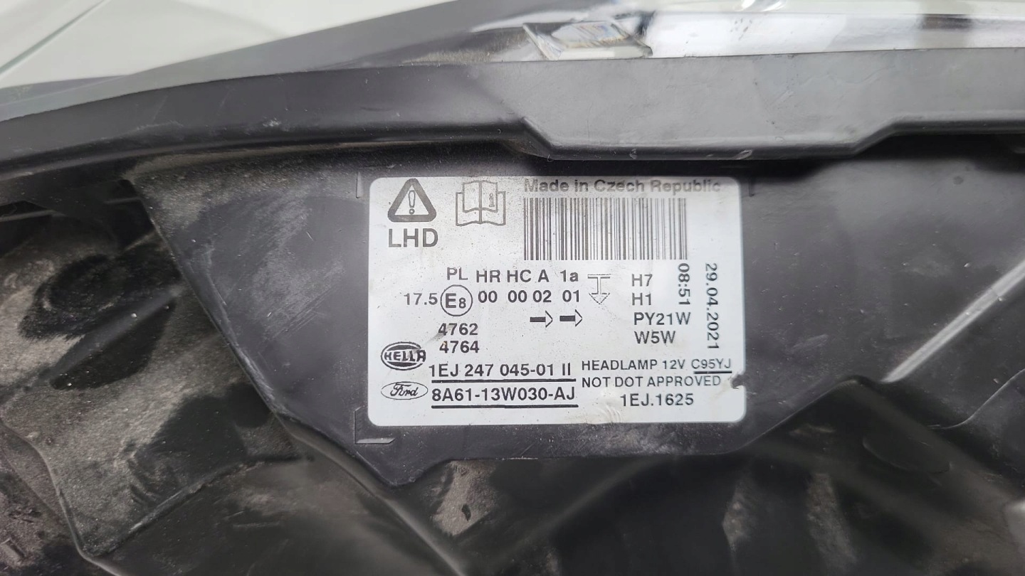 FORD FIESTA MK7 light left front front 8A61-13W030-AJ