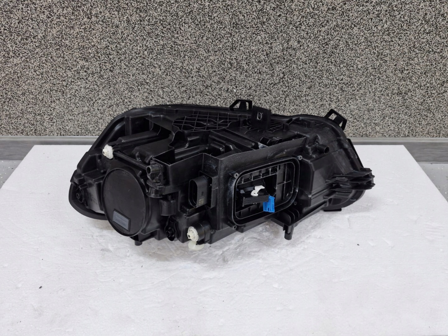 light right Mercedes CLA W118 Full Led Multibeam Led