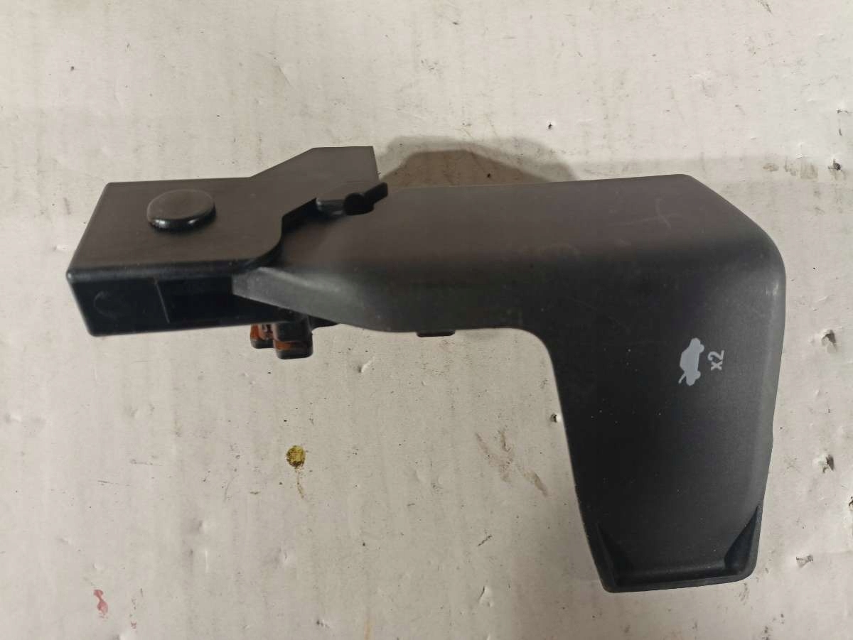 bracket bonnets Chevrolet Cruze J400 r2017