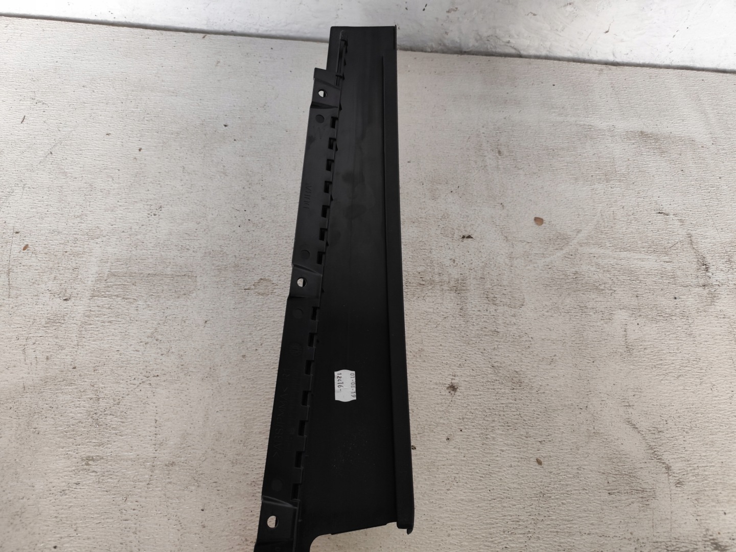 MERCEDES W247 2019 moulding vertical door right front
