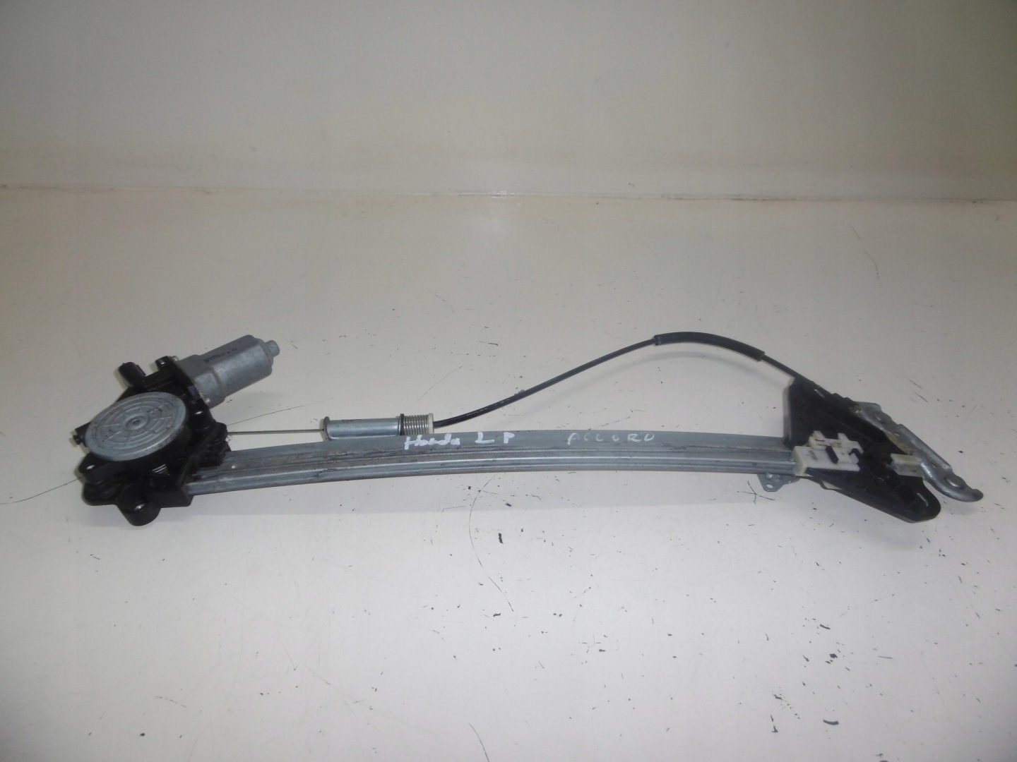window regulator mechanism left front INFINITI Q50