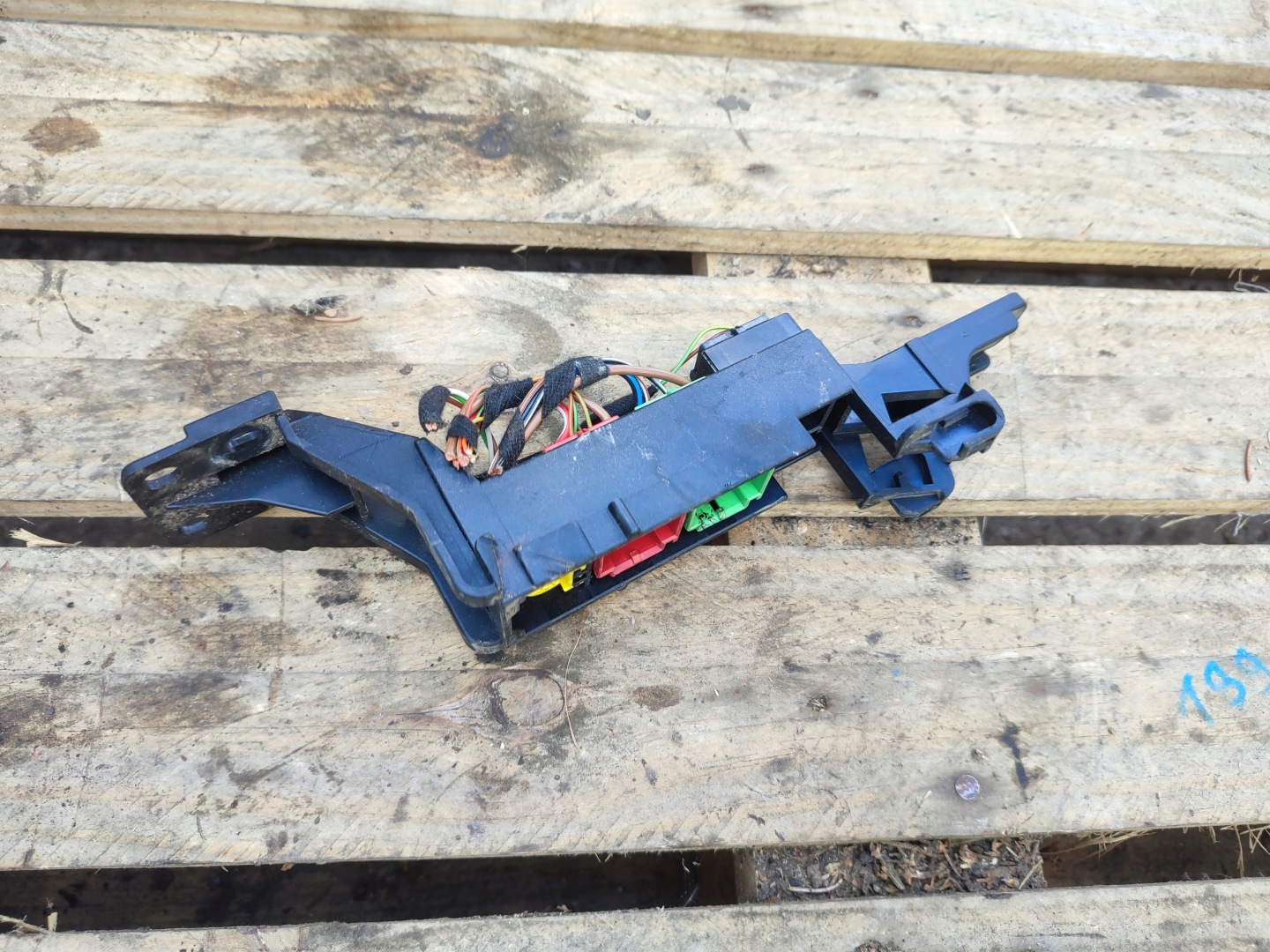 bracket holder WTYCZEK AUDI A6 C6 4F0937545D