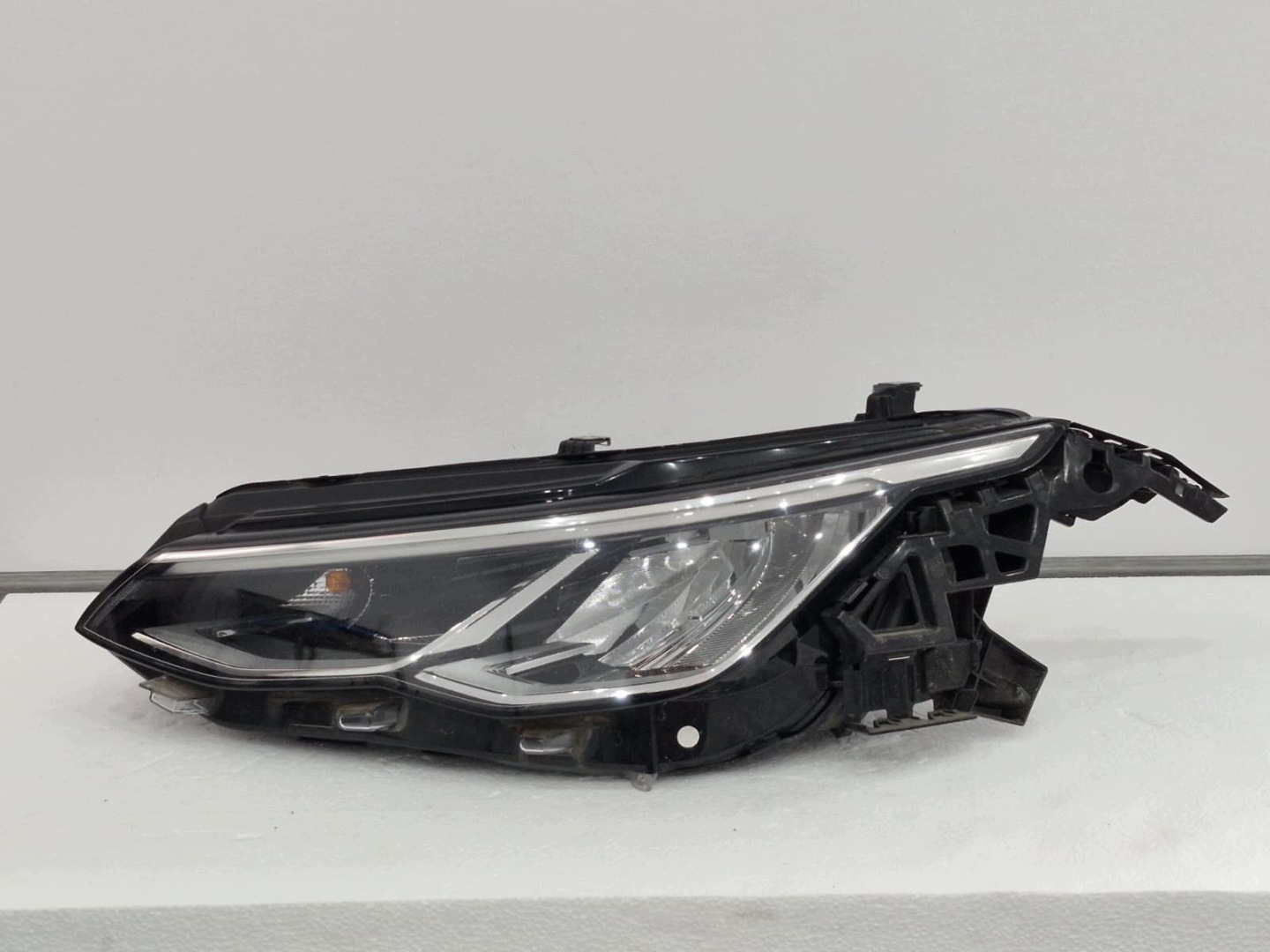 light left VW Golf VIII 8 LIFT FULL LED