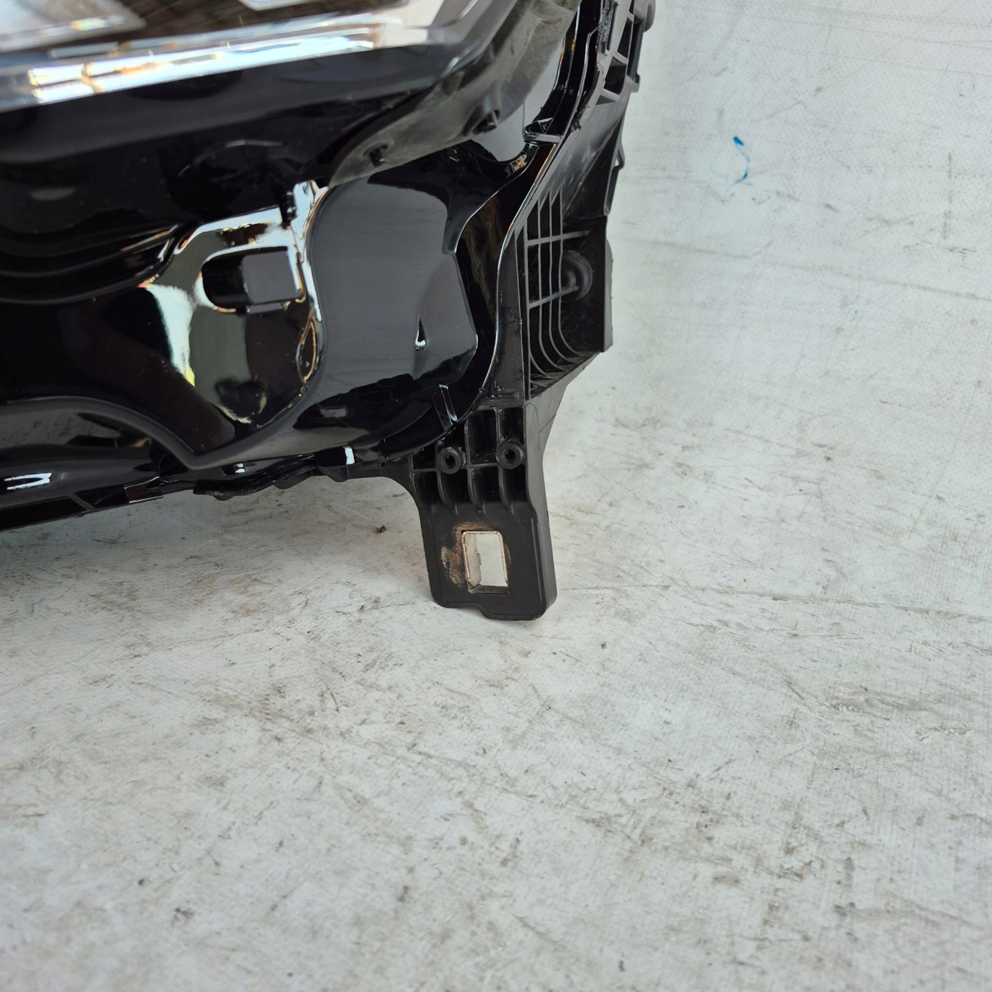 AUDI Q3 II 83A 18- light left front front FULL LED 83A941033