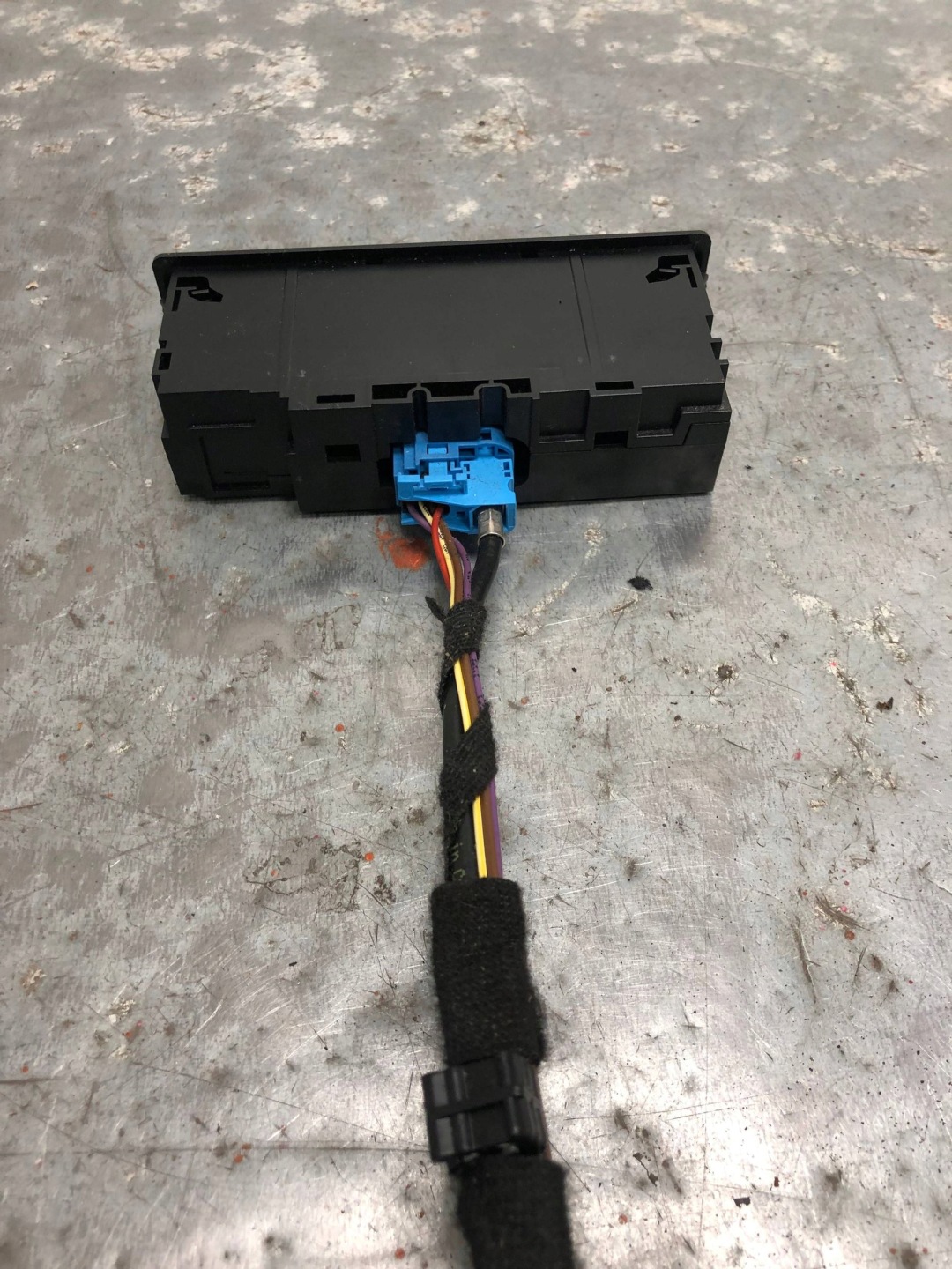 adapter, stecker stecker USB MERCEDES W205 A2058200226