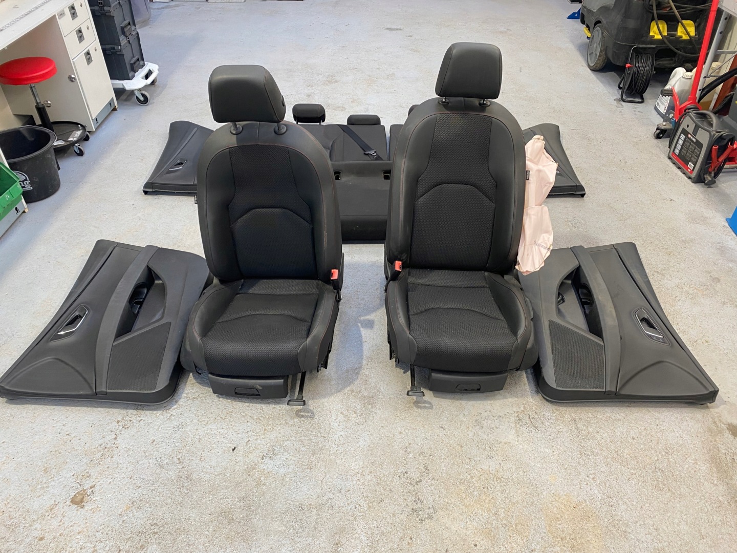 SEAT LEON III FR HB 5D Sitze Sitz Sitz innere