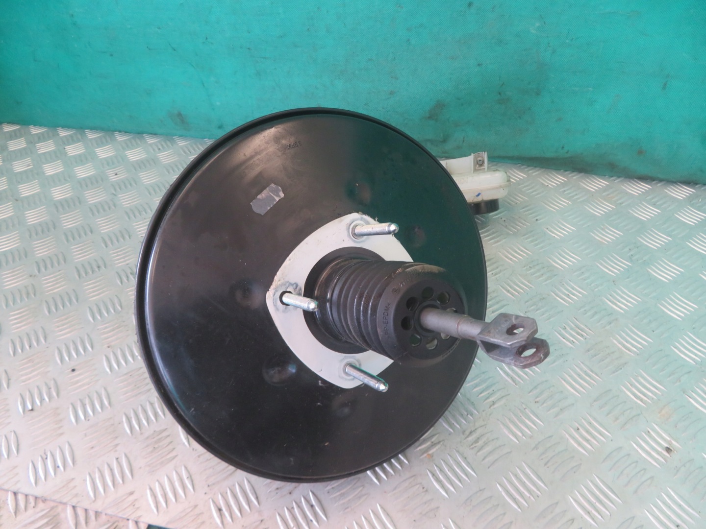 servo Servofreno TRAFIC III VIVARO 2.0 20R 472103682R