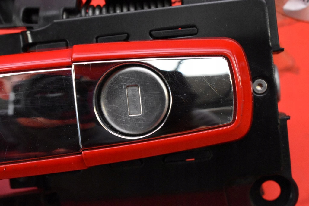 handle left front front red CHROM 13577484 OPEL ASTRA 4 IV J 09-12
