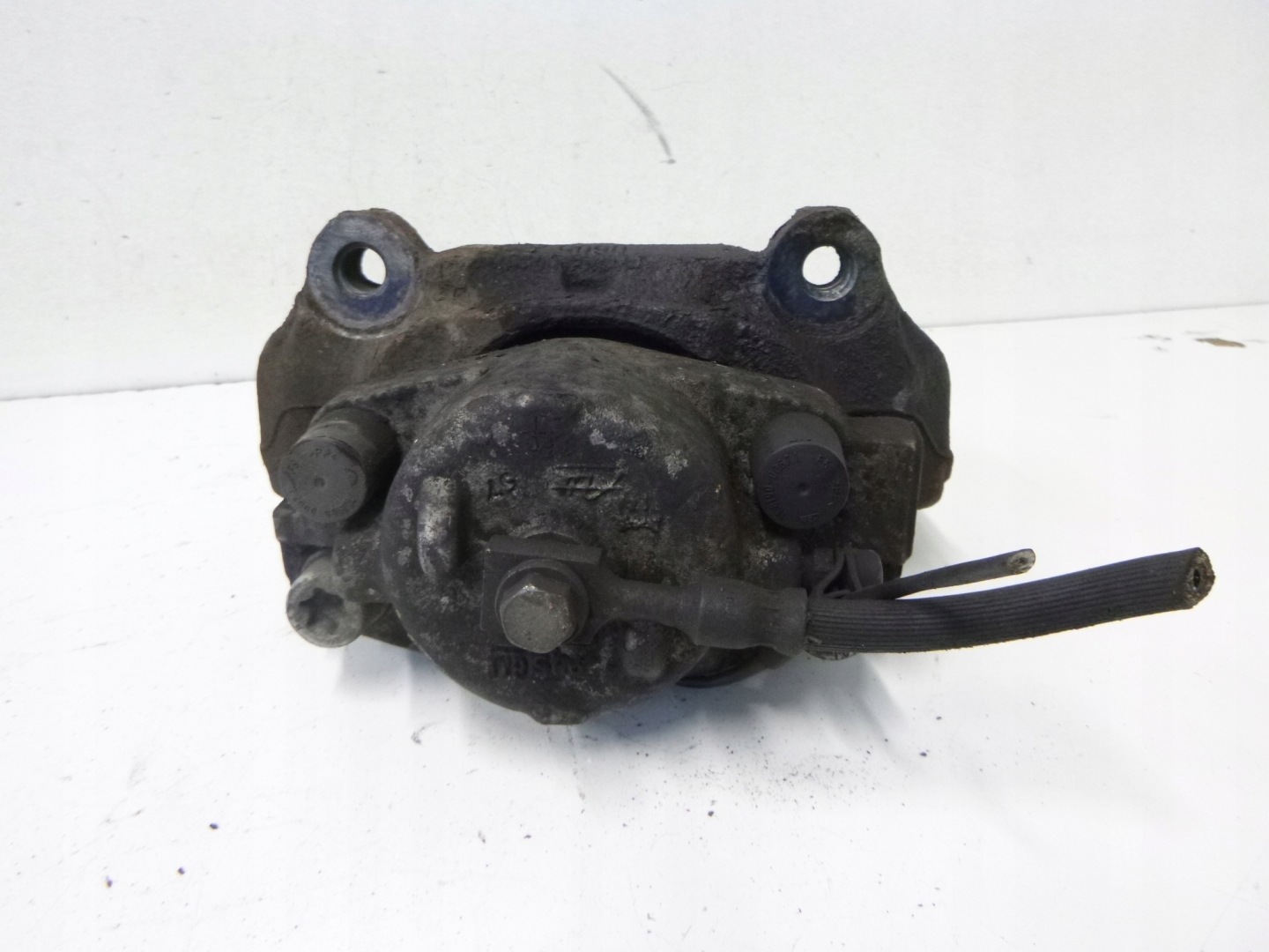 caliper brake front Opel Signum 1.8 2003