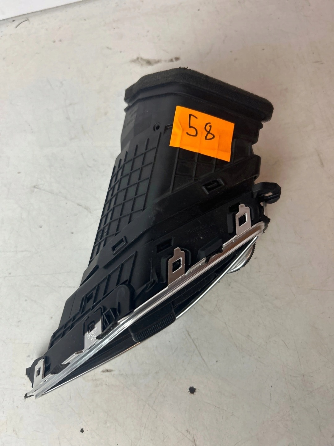 grid air conditioning devices central right Hyundai I40