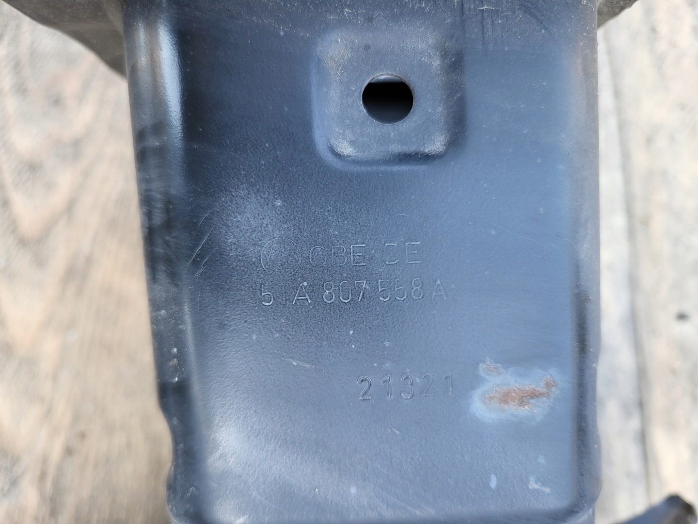 bumper support pillar rear. rear part VW TOURAN II 5TA 2015r. OE