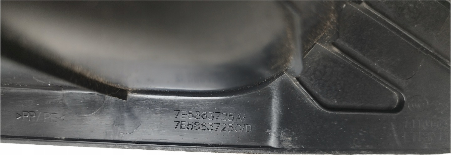 VW TRANSPORTER T6 2016 - threshold STOPIEN left cap of the threshold 7E5863725A
