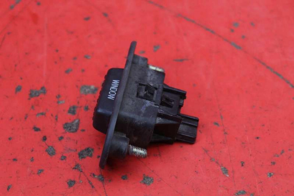 handle button of the rear windows HYUNDAI SANTA FE 1 and 04-13