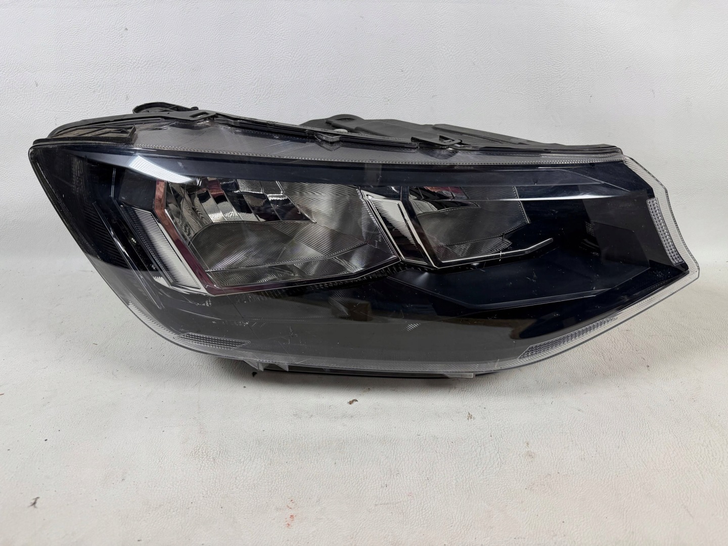 Vw Caddy 2k8 light right front front