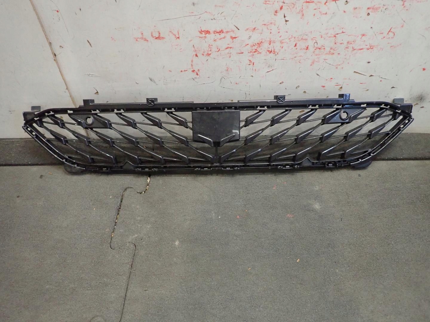 Grill SEAT CUPRA BORN 2020- 10E853677C