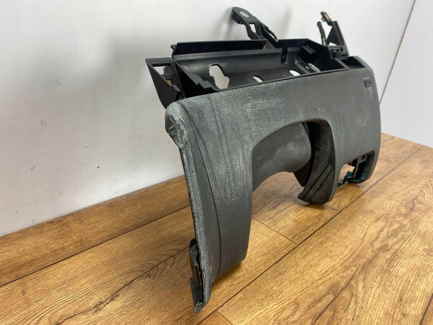 dashboard instrument panel cover below steering wheel, driver´s Cadillac CTS III 2014+