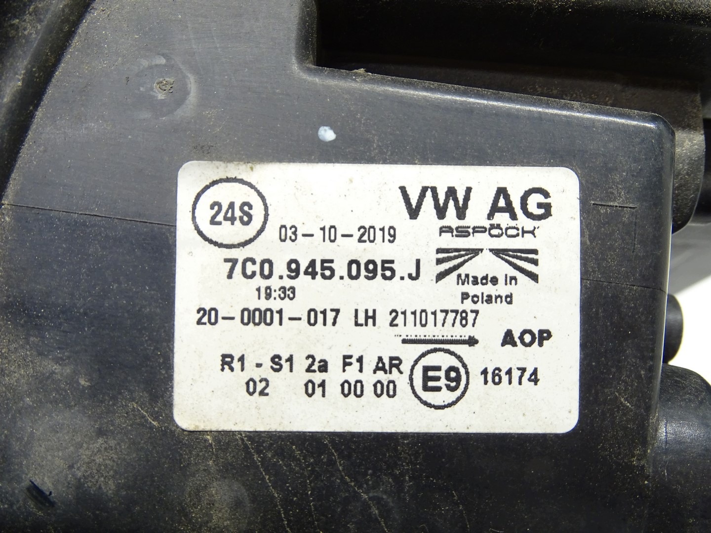 feu gauche arrière LED VW CRAFTER 7C0945095J
