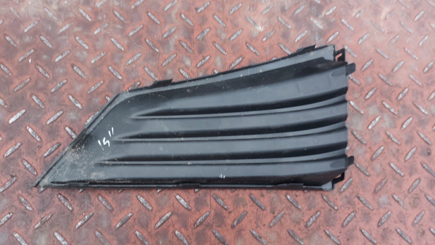 grid of a bumper left left front SKODA FABIA IV 21