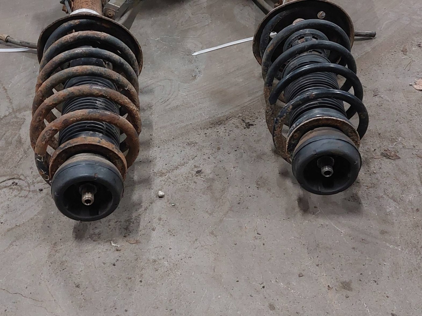 shock absorber spring swing left right front AUDI A3 8L 1.9 TDI