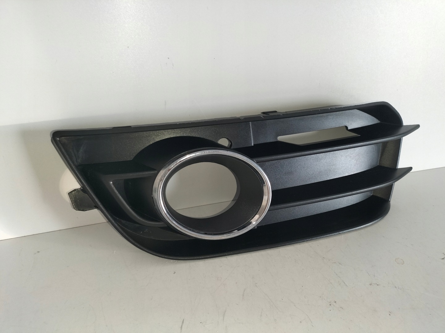 grille grid of a bumper front left AUDI A1 8X0 10-15