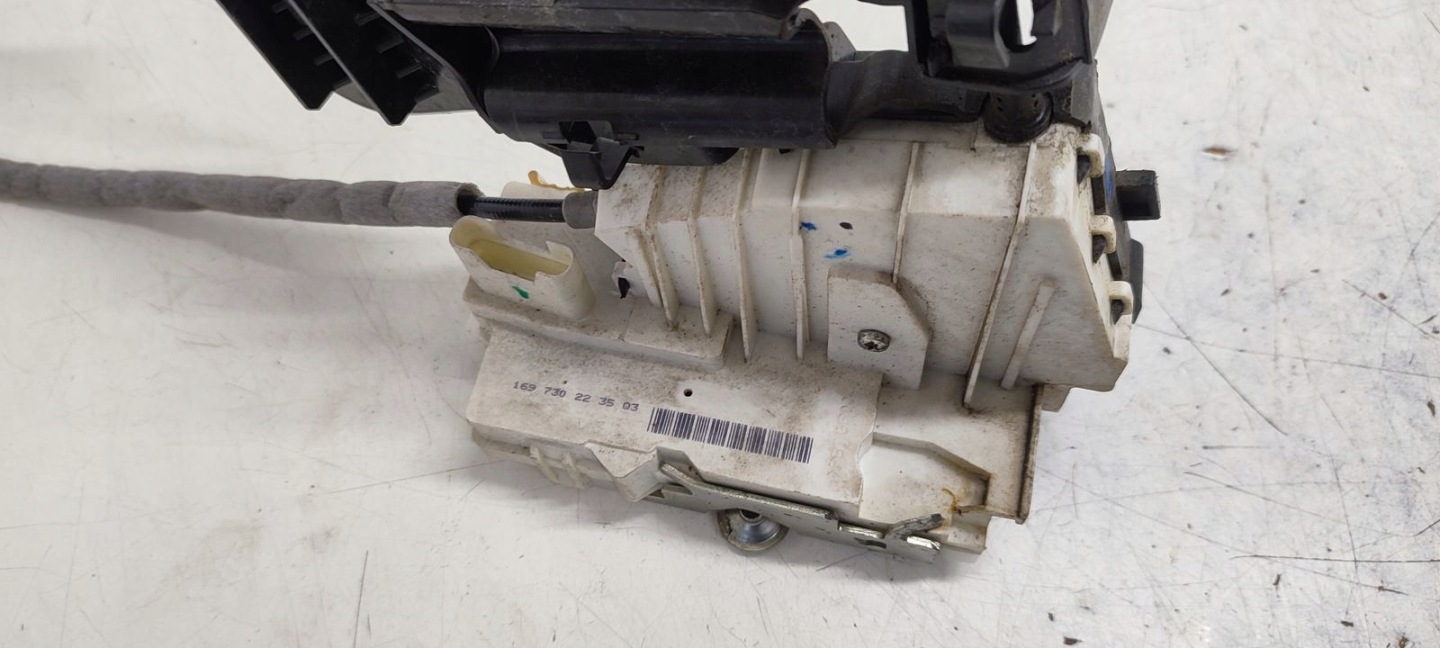 lock door rear part rear right Mercedes W164