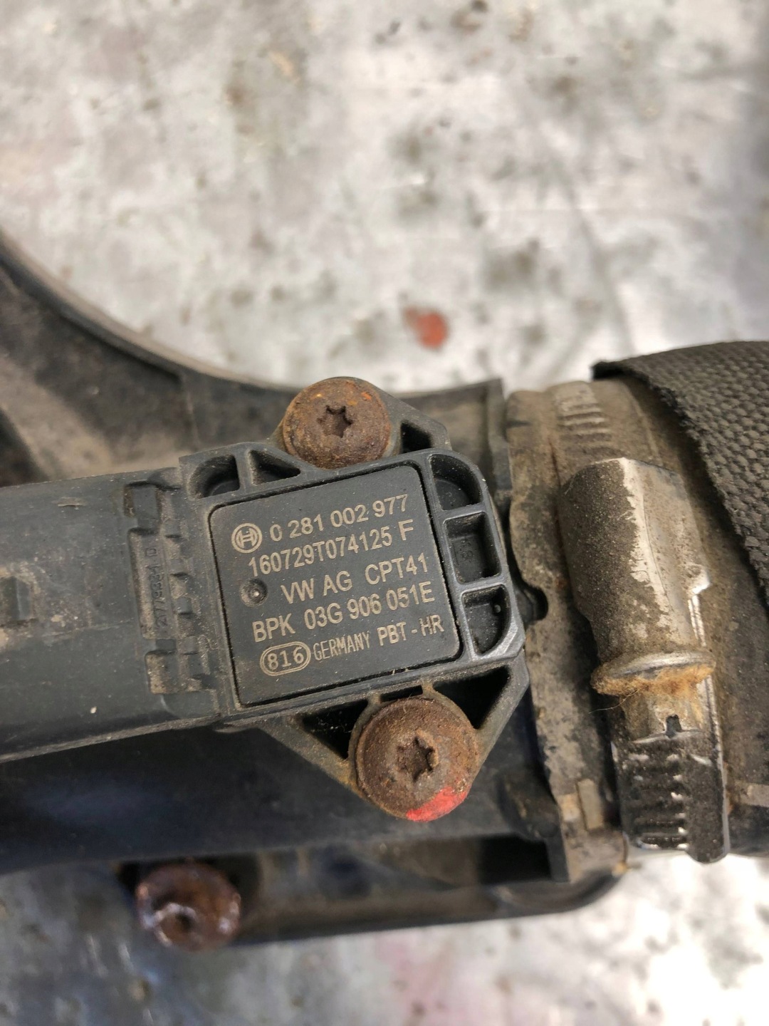 cijev prijenos interkulera AUDI Q5 LIFT 8K0145673AB