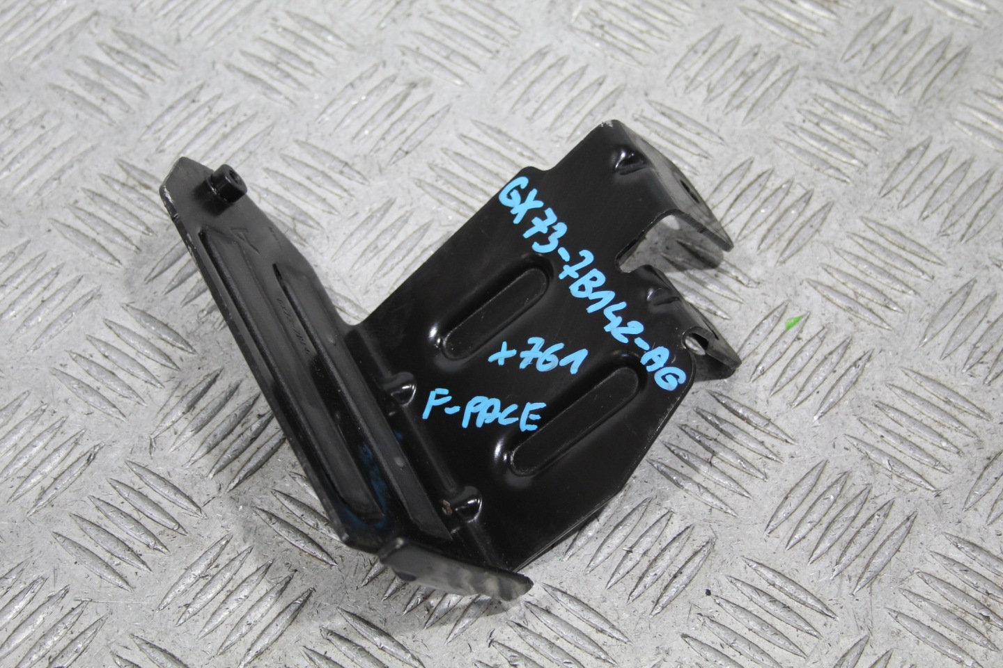 bracket holder console JAGUAR F-PACE X761