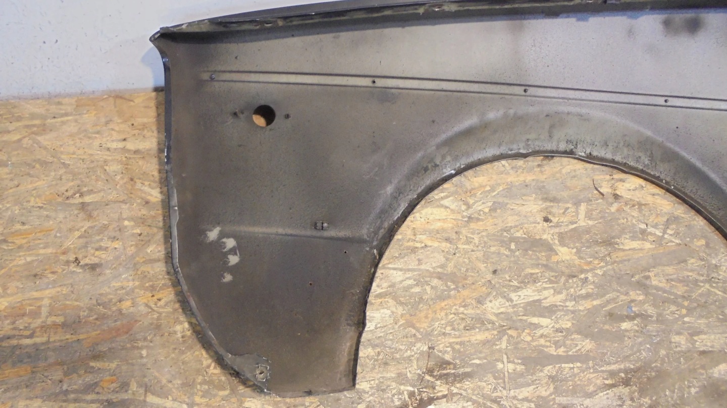 VW GOLF 1 and KARMAN fender front right