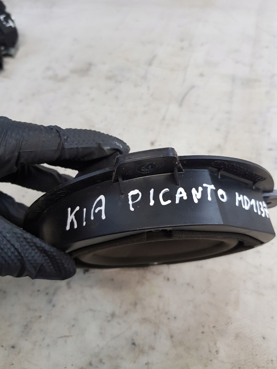 speaker left rear part KIA PICANTO 96300-07100