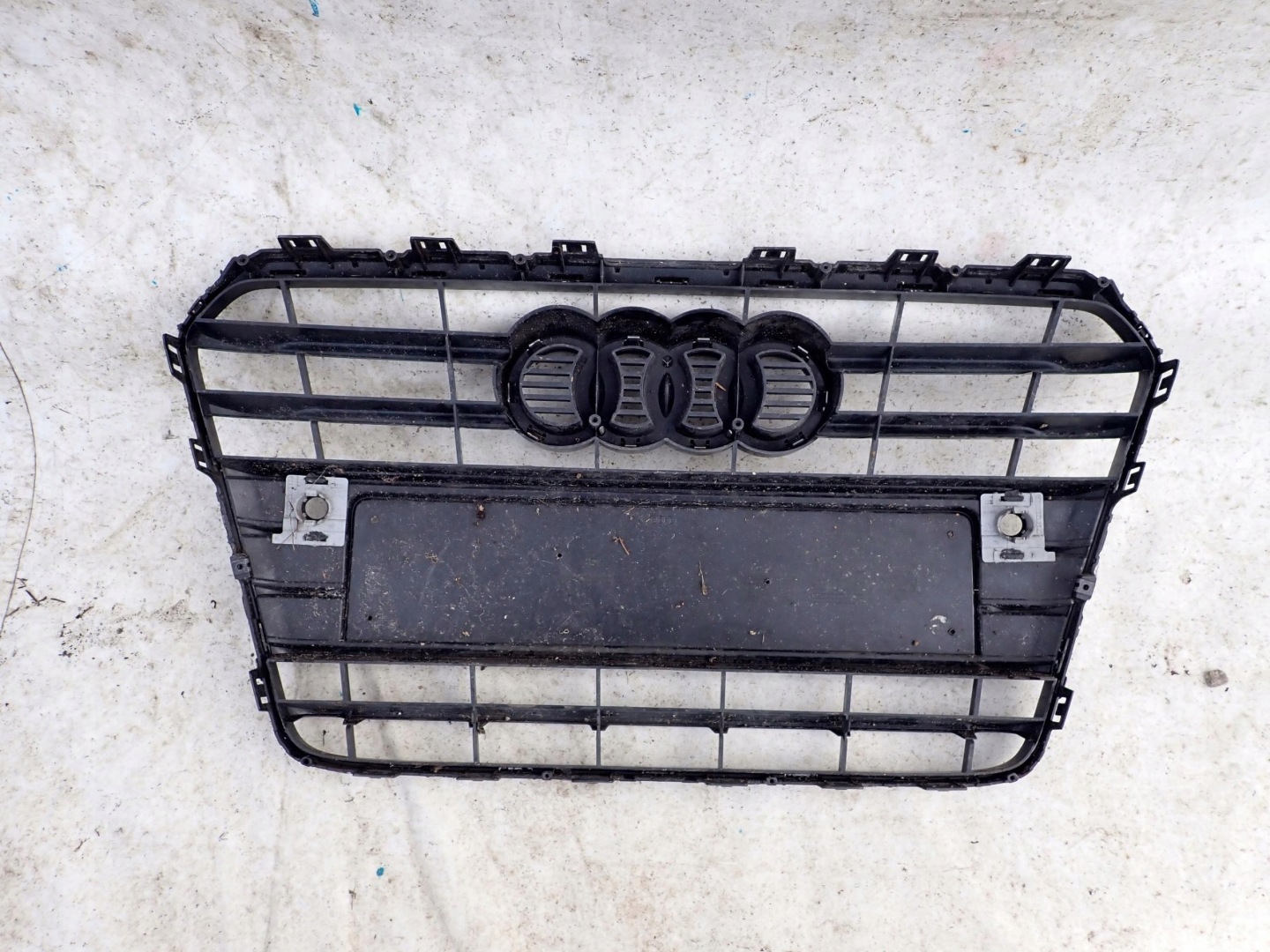 AUDI A5 8T0 LIFT 11- grill grille radiator
