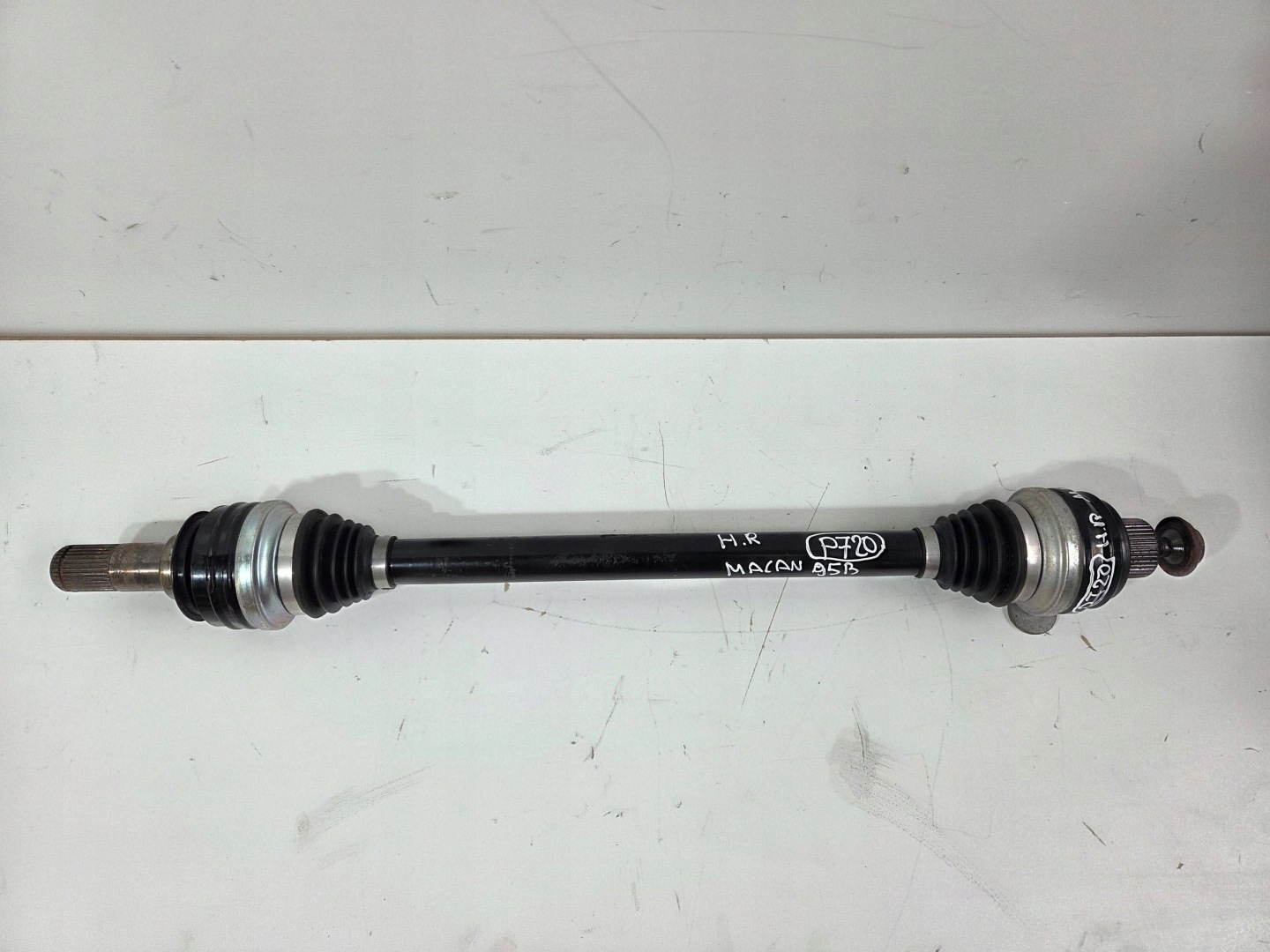 Porsche Macan (95B) semi-axis rear right 95B501203 (P720)