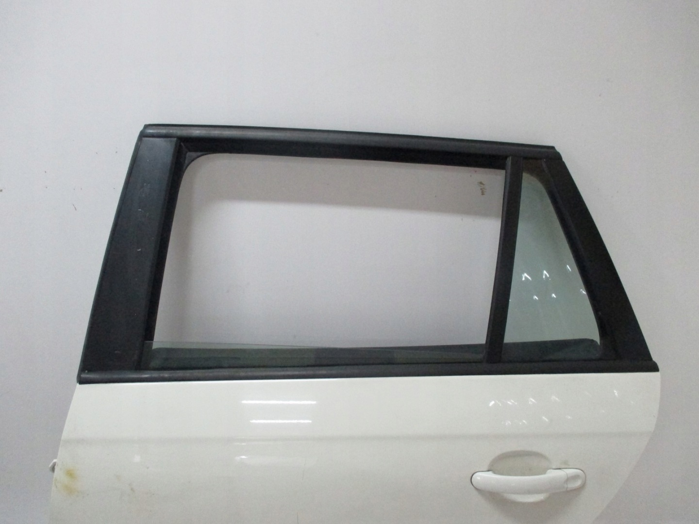 handle door left rear. VW Golf 5 V 1K9 KOMBI